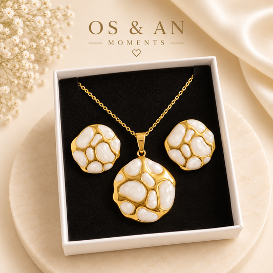 Gold & Pearl Jewellery Set